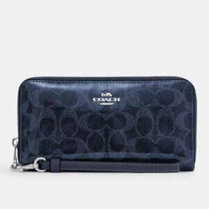 Coach Long Zip Around Wallet In Signature Canvas NWT